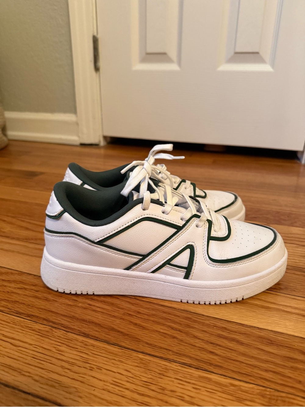 APL Women's Nostalgia '87 Athletic Sneakers Size 8, Propulsion Labs, Green/white